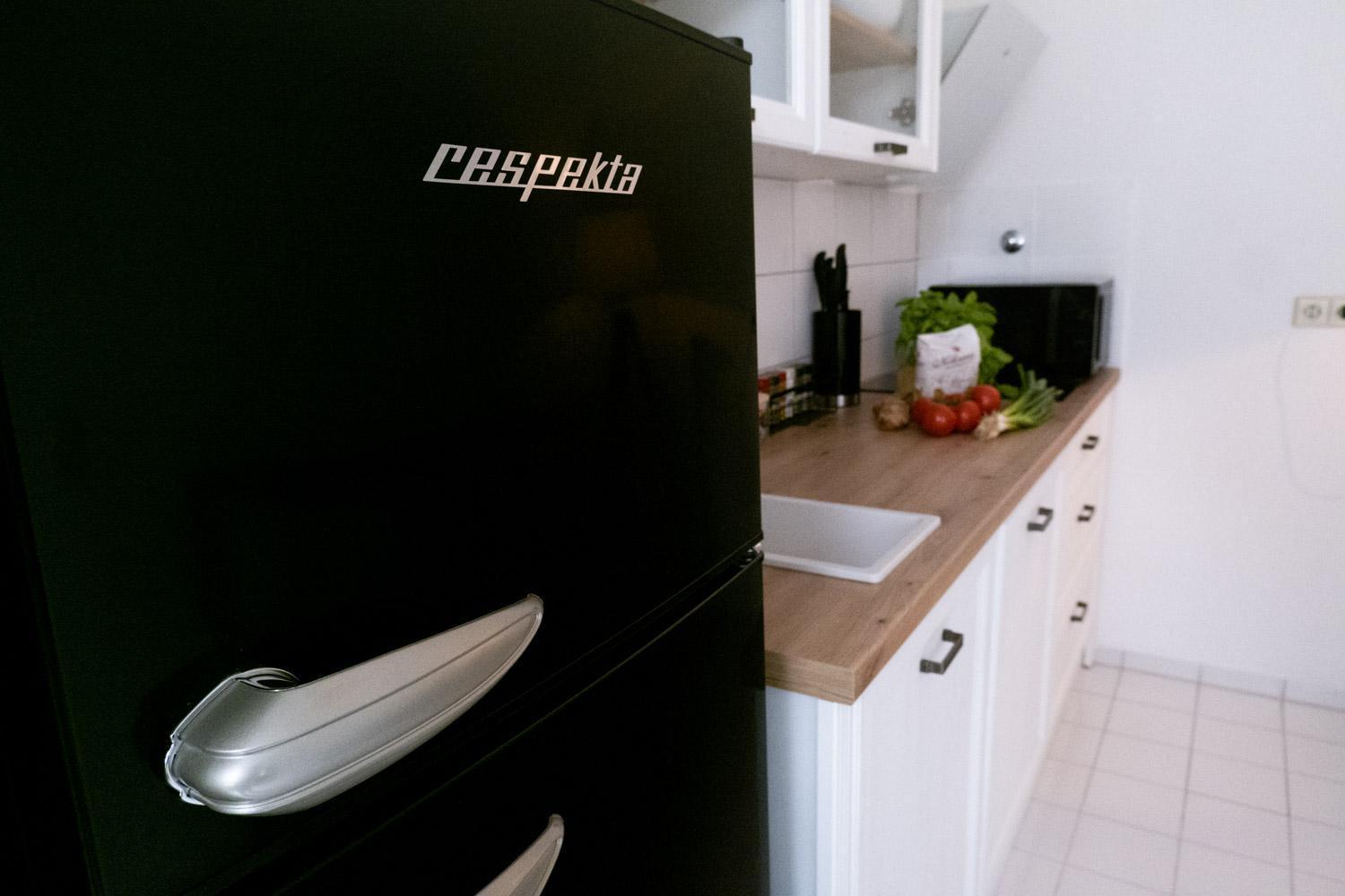 Bella Casa - Business&Family - 2 Zimmer Direkt Neben Schloss, Parkplatz, Smarttv, Netflix, Waschmaschine, 24H Checkin, 71Qm, Kingsizebett, Hotelbettwaesche 路德维希堡 外观 照片