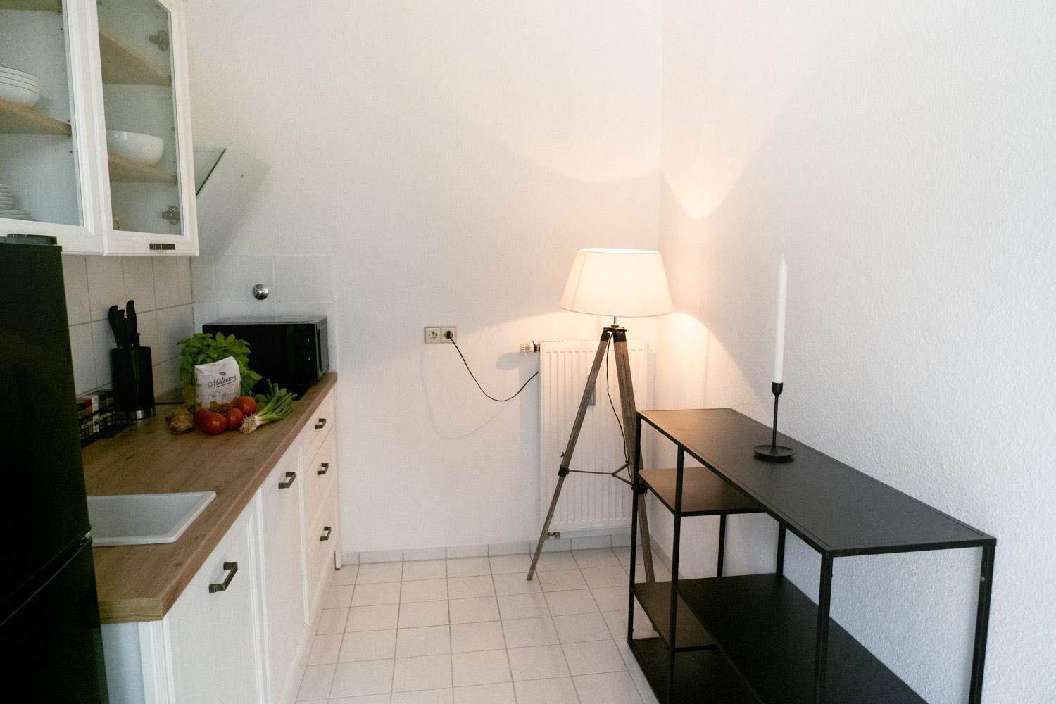 Bella Casa - Business&Family - 2 Zimmer Direkt Neben Schloss, Parkplatz, Smarttv, Netflix, Waschmaschine, 24H Checkin, 71Qm, Kingsizebett, Hotelbettwaesche 路德维希堡 外观 照片