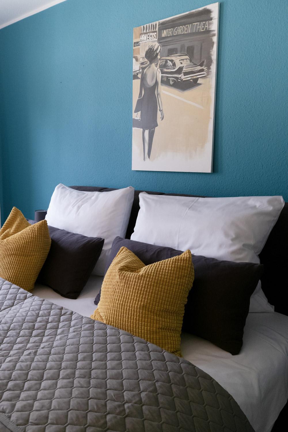 Bella Casa - Business&Family - 2 Zimmer Direkt Neben Schloss, Parkplatz, Smarttv, Netflix, Waschmaschine, 24H Checkin, 71Qm, Kingsizebett, Hotelbettwaesche 路德维希堡 外观 照片